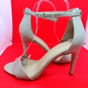 Metaphor Talula heels size 8.5
